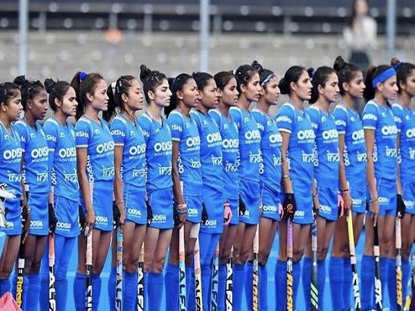 Indian Women's Hockey team (Photo: Twitter@imranirampal) 
