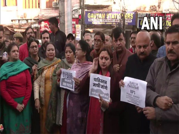 Protests Erupt against Pak Foreign Minister over his derogatory remarks against PM Modi in Jammu
