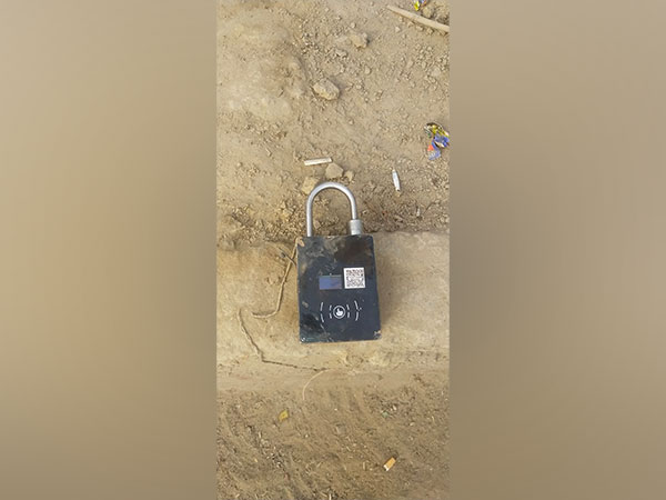 The suspicious object found near the 5-star hotel in Paschim Vihar (Photo/ANI)