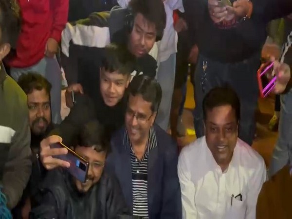 Tripura Chief Minister Manik Saha with BJP spokesperson Sambit Patra in Agartala (Photo/ANI) 