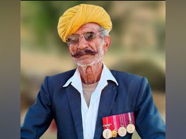 1971 India-Pak war hero, Late Bhairon Singh Rathore (Image/ @BSF_India)