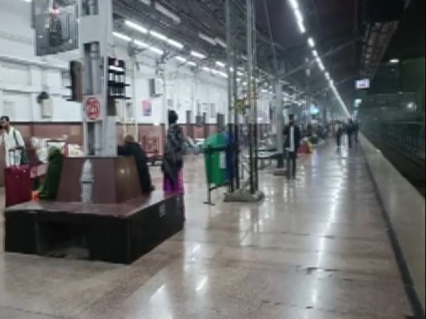 Visuals from Patna Junction. (Photo/ ANI)