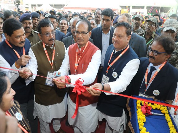 Madhya Pradesh CM Shivraj Singh Chouhan inaugurating the forest fair (Photo/ANI)