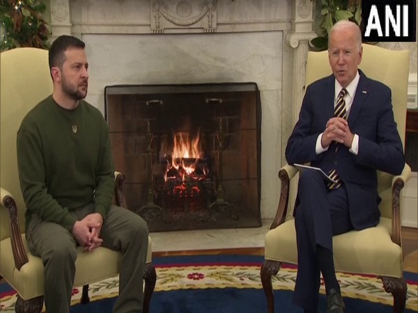 US President Joe Biden in talks with Ukrainian counterpart Zelenskyy at the White House.