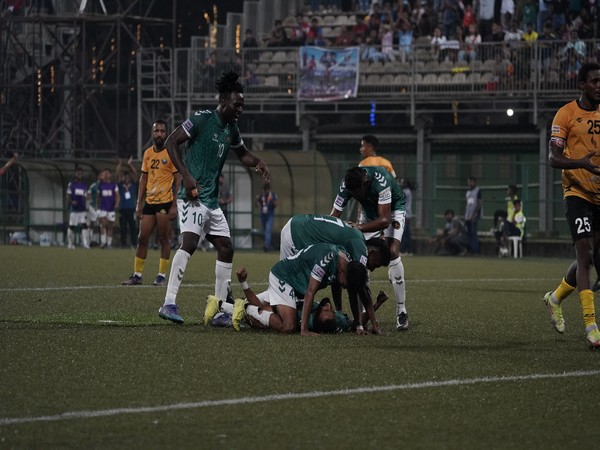 Mumbai Kenkre FC celebrating after scoring a goal against Real Kashmir in I-League match (Image: AIFF)