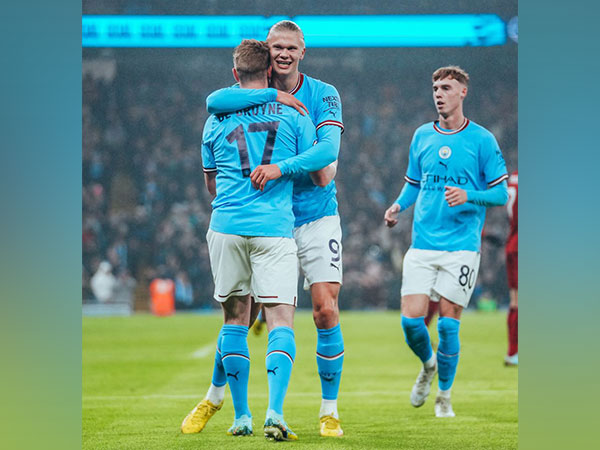 Erling Haaland celebrating with teamates (Photo: Twitter@ManCity)