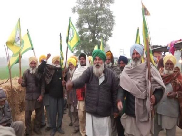 Farmers protest demanding to shut down liquor factory in zira (photo/ANI)o