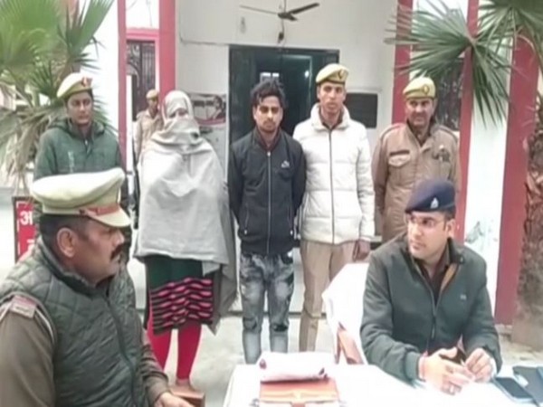 The accused killers with the Amroha Police (Photo/ANI)