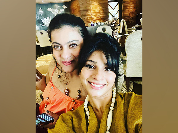 Kajol and Tanishaa (Image source: Instagram)