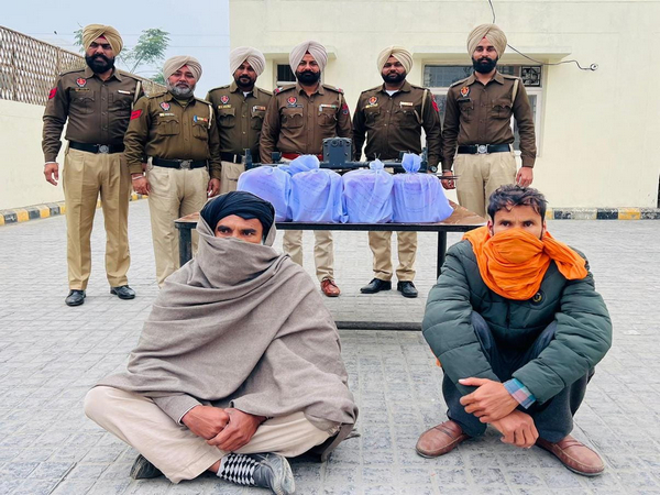 Punjab police arrests 2 kingpins of trans-border narcotic smuggling cartel on Sunday. (Photo: Punjab govt information dept)