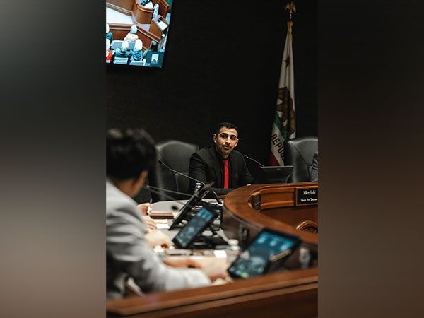 Mikey Hothi, mayor of Lodhi city in California