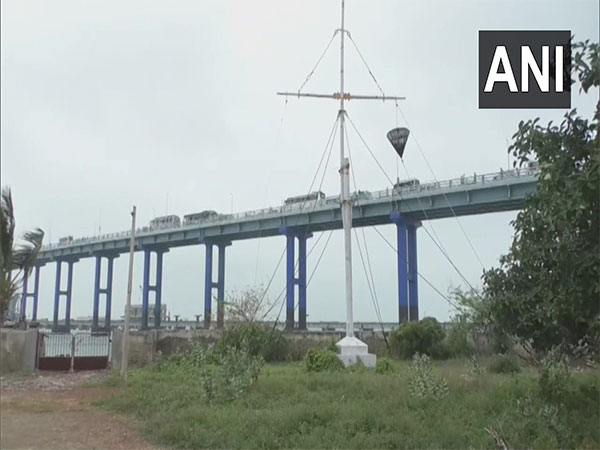 Storm Warning Cage 3 mounted at Pamban port to warn of distant storms' danger (Photo/ANI) 