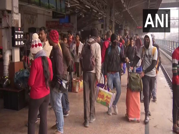 Passengers waiting at Patna Railway Station (Photo/ANI) 