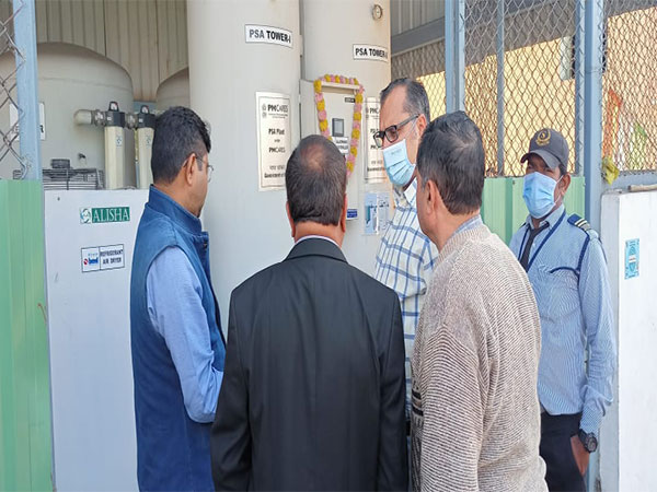 Doctors and officials inspecting the oxygen plant at Raipur district hospital on Tuesday (Photo/ANI)
