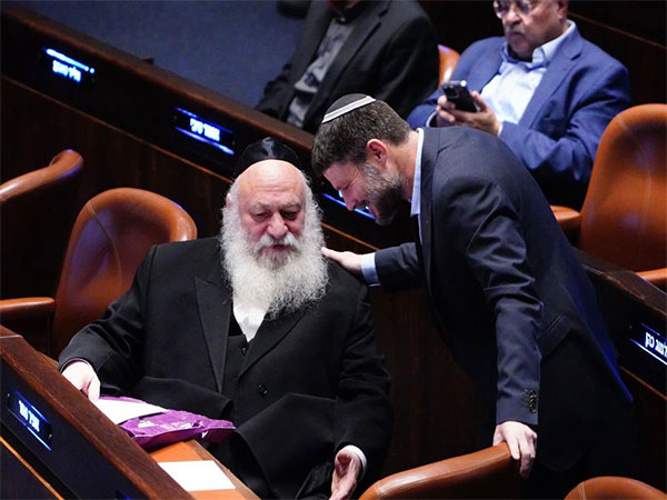 Knesset passes controversial Deri, Smotrich laws, legislative blitz continues (Image Credit: TPS)