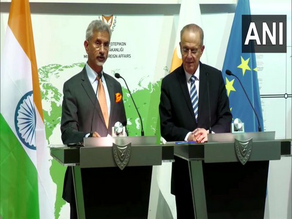 EAM Jaishankar alongside Cyprus counterpart Ioannis Kasoulides in Nicosia on Thursday.