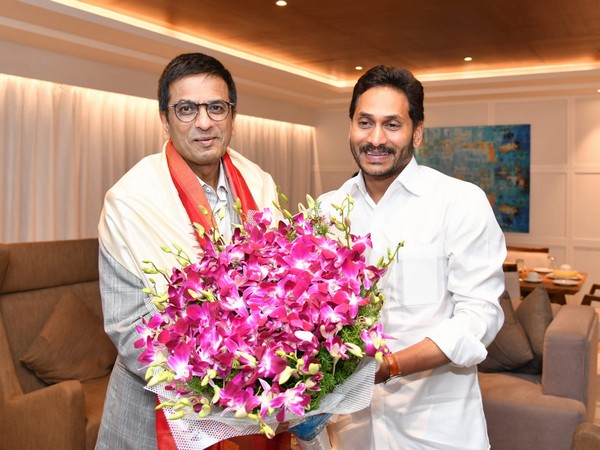 Andhra CM Jagan Mohan Reddy called on CJI DY Chandrachud (Photo:Twitter/CMO Andhra Pradesh)