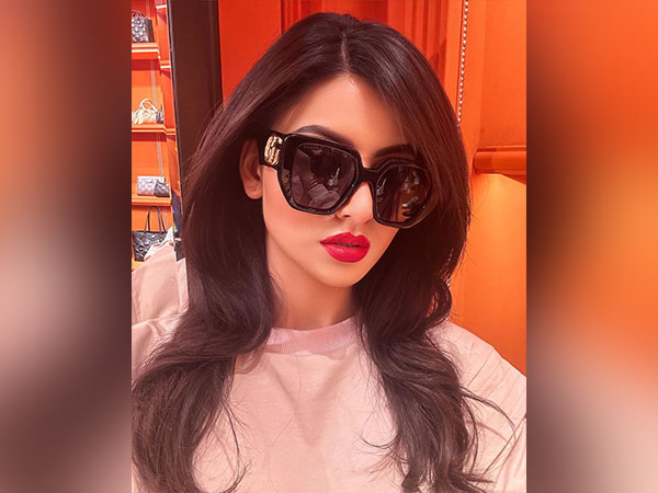 Urvashi Rautela (Image Source: Instagram)