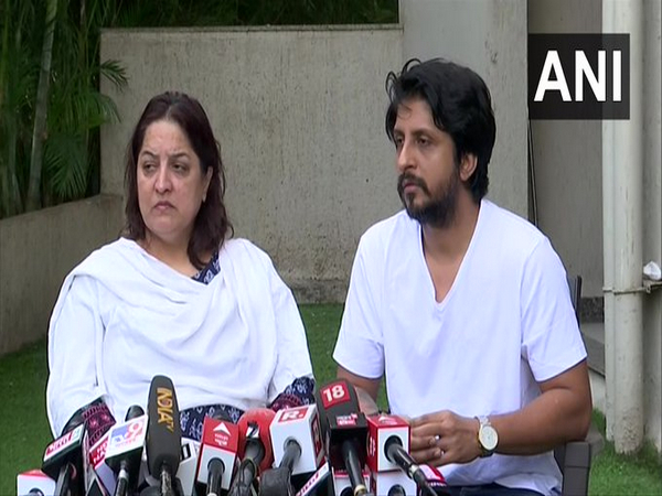 Tunisha Sharma's mother Vanita Sharma and her uncle Pawan Sharma  (Photo/ANI)