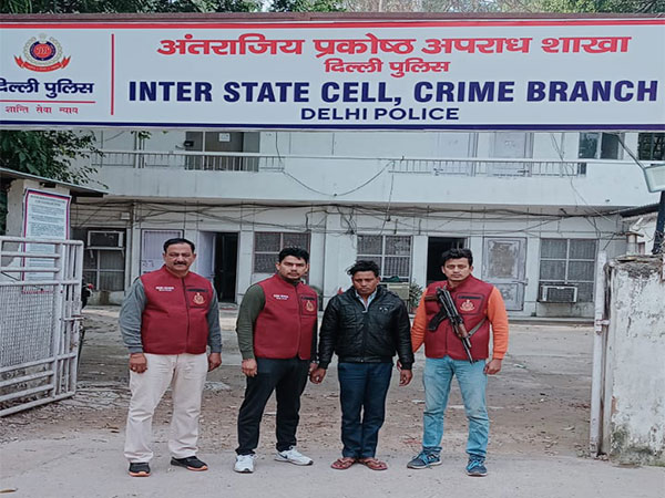 Ram Babu Mahto wanted in Bihar Spurious liquor case nabbed (Photo/ANI)