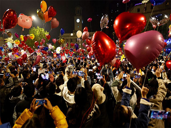 Thousands gather in China's Wuhan to celebrate New Year (Image Credit: Reuters)