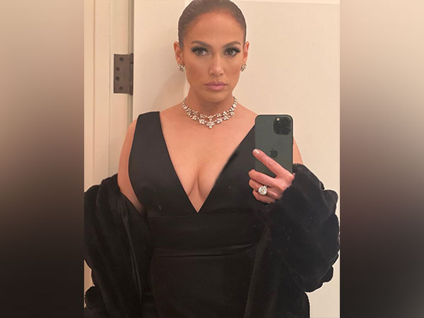Jennifer Lopez (Image Source: Instagram)