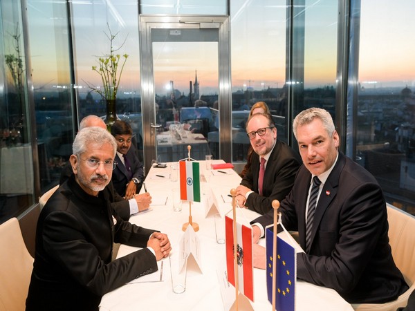 EAM S Jaishankar with Austria's Chancellor Karl Nehammer (Image Credit: Twitter/@DrSJaishankar)