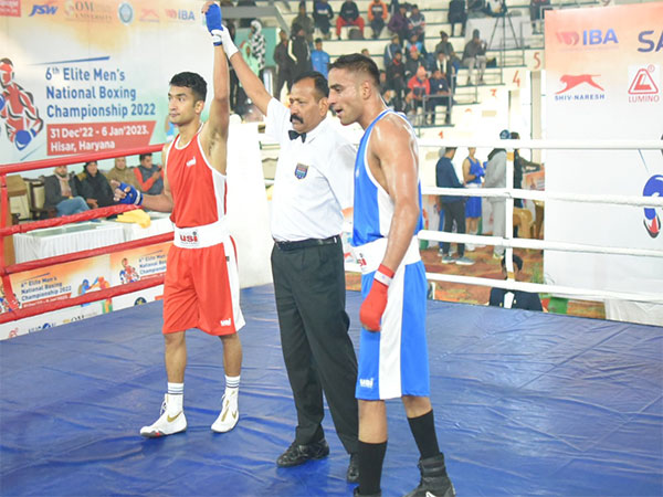 Shiva Thapa (In red) during National Boxing Championships (Image: BFI media)