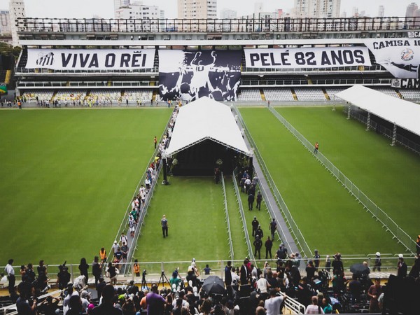 Pele laid to rest at the home stadium of Santos FC. (Photo- Santos FC Twitter)