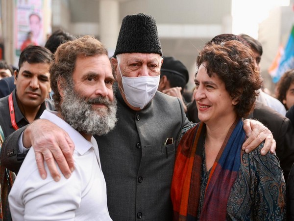 Congress leaders  Rahul Gandhi and Priyanka Gandhi, NC chief Farooq Abdullah (Photo:AICC)