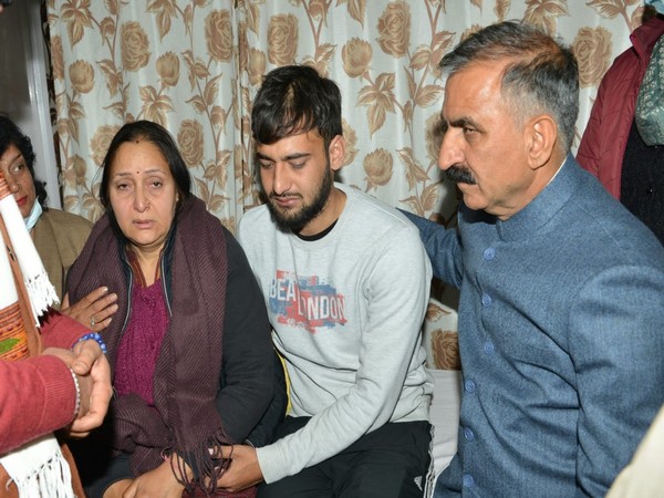Himachal Pradesh Chief Minister Sukhvinder Singh Sukhu met family of deceased IPS officer (Photo/ANI)