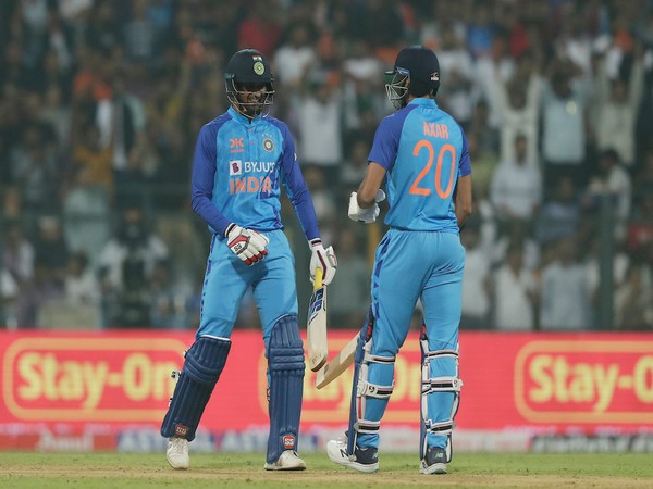 Deepak Hooda and Axar Patel during their partnership against Sri Lanka in Mumbai (Image: BCCI Twitter)