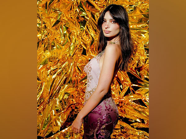 Emily Ratajkowski (Image Source: Instagram)