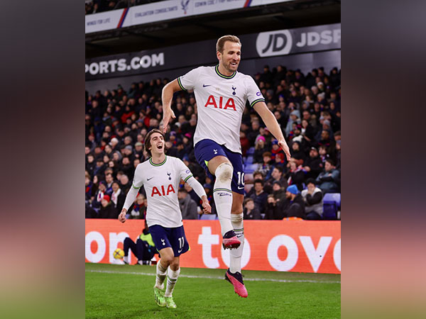 Harry Kane celebrates goal (Photo: Twitter@SpursOfficial)