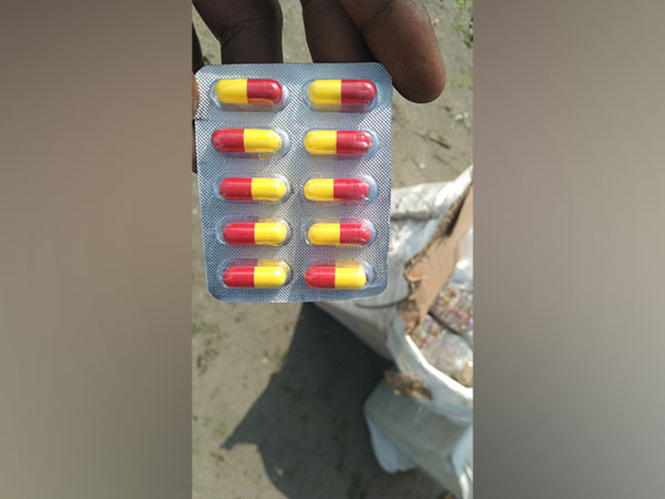 Tablets seized on the coast near Vedalai village in the state's Ramanathapuram (Photo/Q branch police)