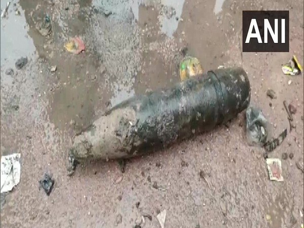  A bombshell was found today near a government school in Rajasthan's Vijaynagar area (Photo/ANI)