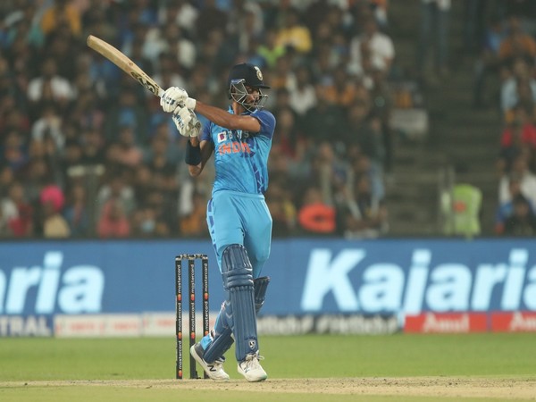 Axar Patel in action against Sri Lanka in second T20I in Pune (Image: BCCI Twitter)
