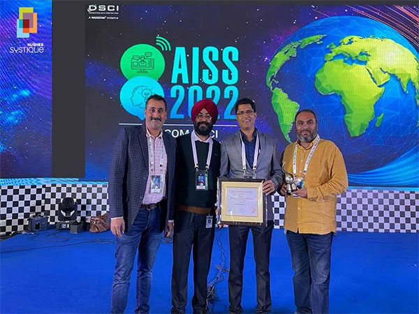 Team HSC being honored with 'Best Security Practices Award' in IT-ITES Sector at NASSCOM-DSCI's AISS 2022