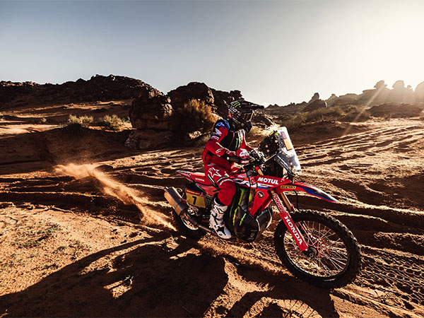 Honda's Pablo Quintanilla in action during stage 4 of Dakar Rally 2023 (Image: Honda team)