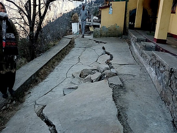 Visuals of cracks in Uttarakhand's Joshimath. (Photo/ANI)