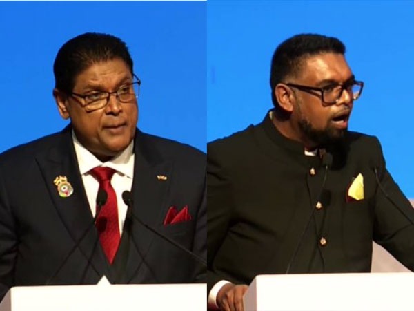 Suriname President Chandrikapersad Santokhi (L) and Guyana Presidents Irfaan Ali at the 17th Pravasi Bharatiya Divas event in Indore.