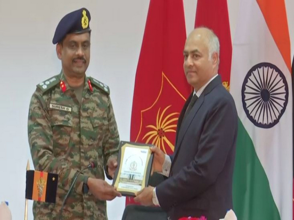 Brig Suresh G, Commandant, 1 EME Centre and Bharat Bhushan Babu, IIS, ADG (Media & Communication), DPR MoD (Photo/ANI)