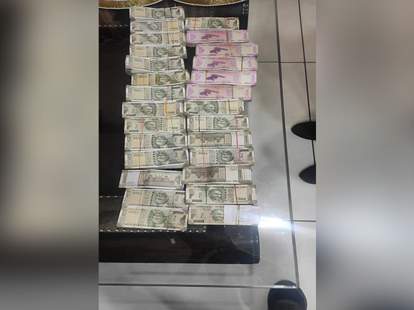 Cash recovered by CBI in the corruption case (Photo/ANI)