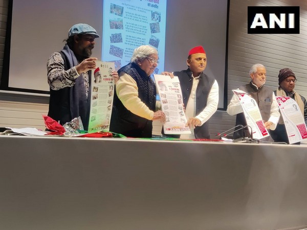 Akhilesh Yadav launches 12-page calendar (Photo/ANI)