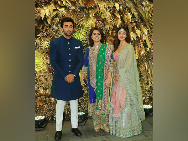 Ranbir Kapoor, Alia Bhatt, Neetu Kapoor (Image source: Twitter)