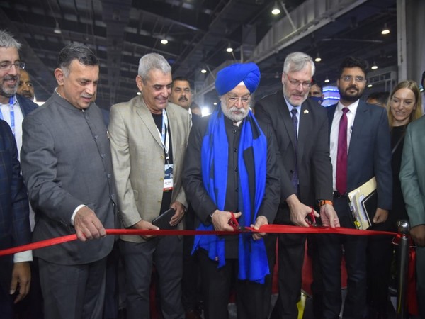 Union Petroleum Minister Hardeep Singh Puri, Israeli Ambassador to India Naor Gilon (Photo/ANI)