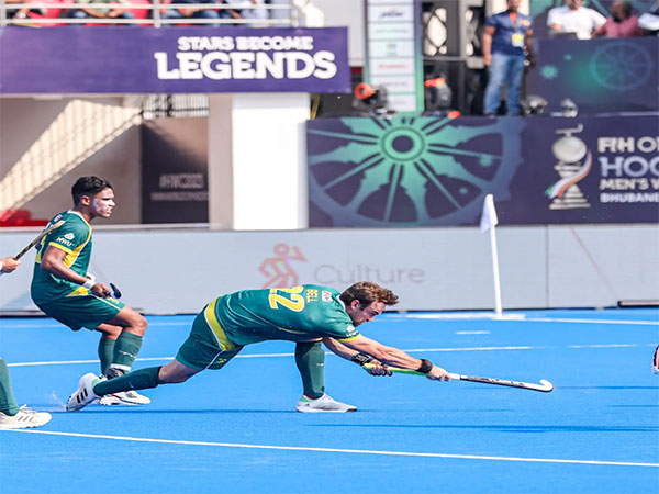 South Africa players in action in their opening clash against Argentina. (Photo: Hockey India/ Twitter)
