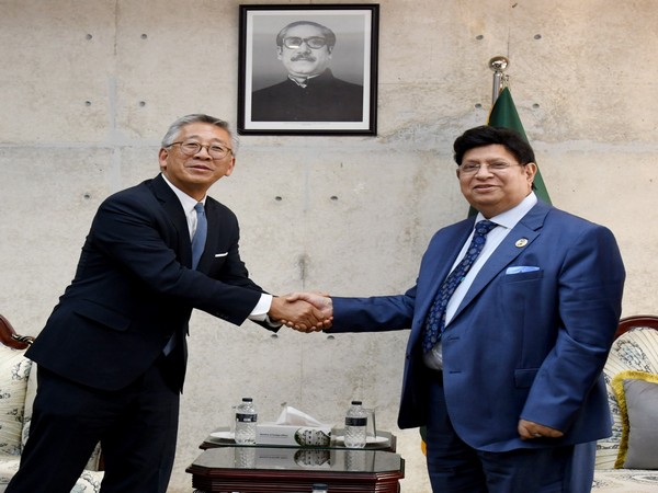 US Assistant Secretary of State for South and Central Asian Affairs Donald Lu with Bangladesh Foreign Minister AK Abdul Momen