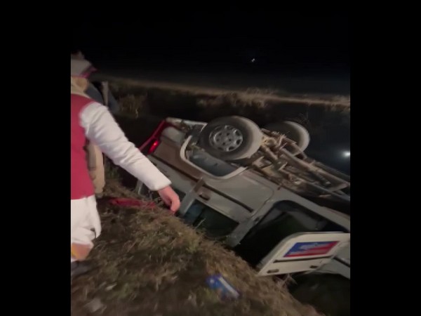 Mos Ashwini Choubey's convoy vehicle overturned (Photo courtesy: Ashwini Choubey/Twitter)