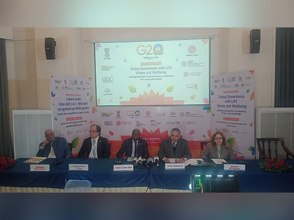 George Laryea-Adjei (in the middle) and Sachin Chaturvedi (2nd from right) (Photo/ANI)